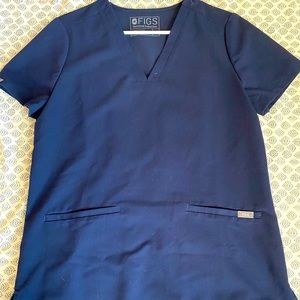Figs Size S, Navy top